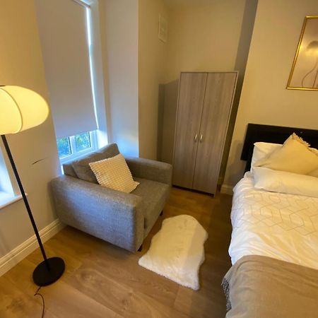 Extra Large Room In New House At Citywest Dublino Esterno foto