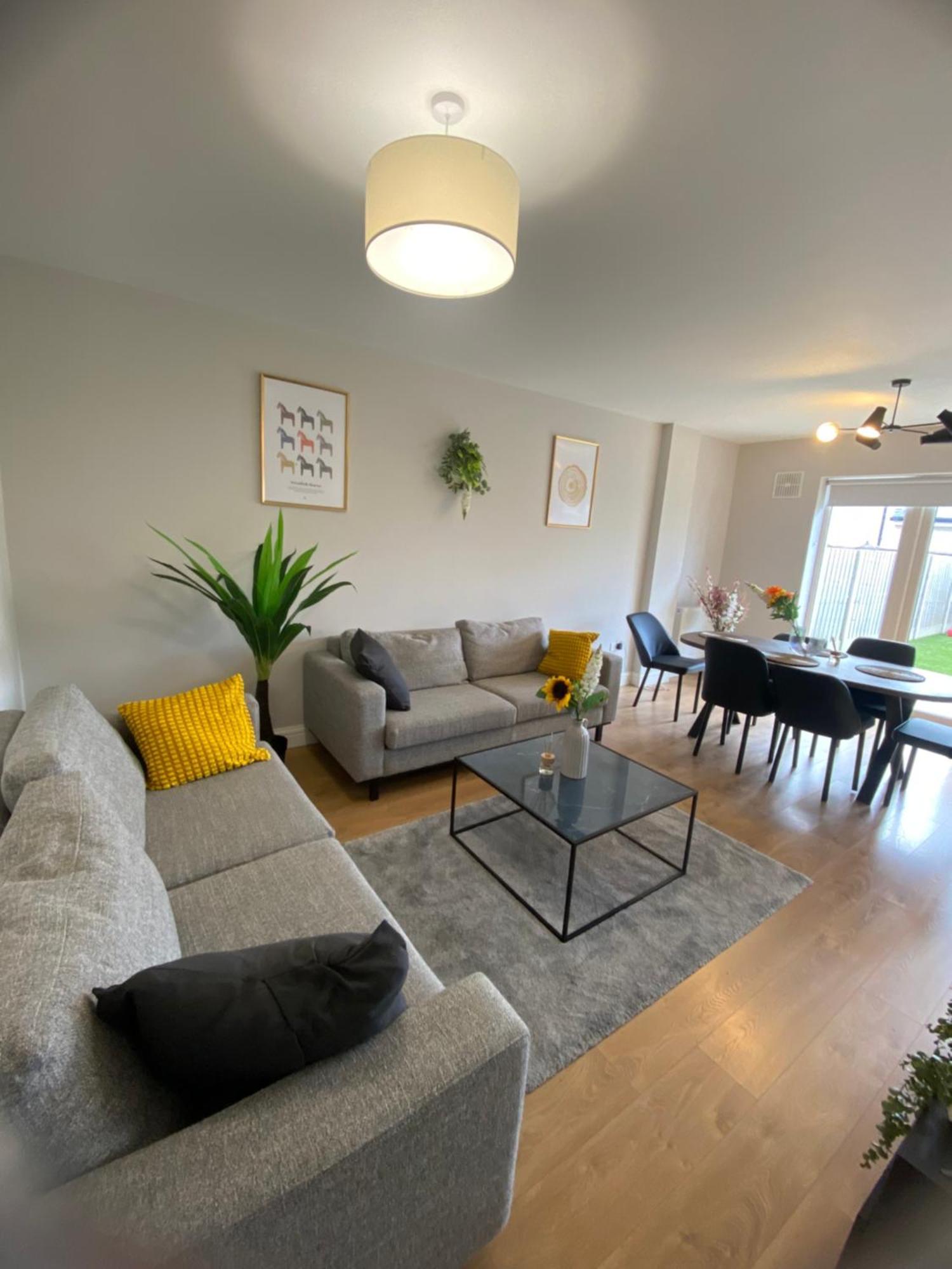 Extra Large Room In New House At Citywest Dublino Esterno foto