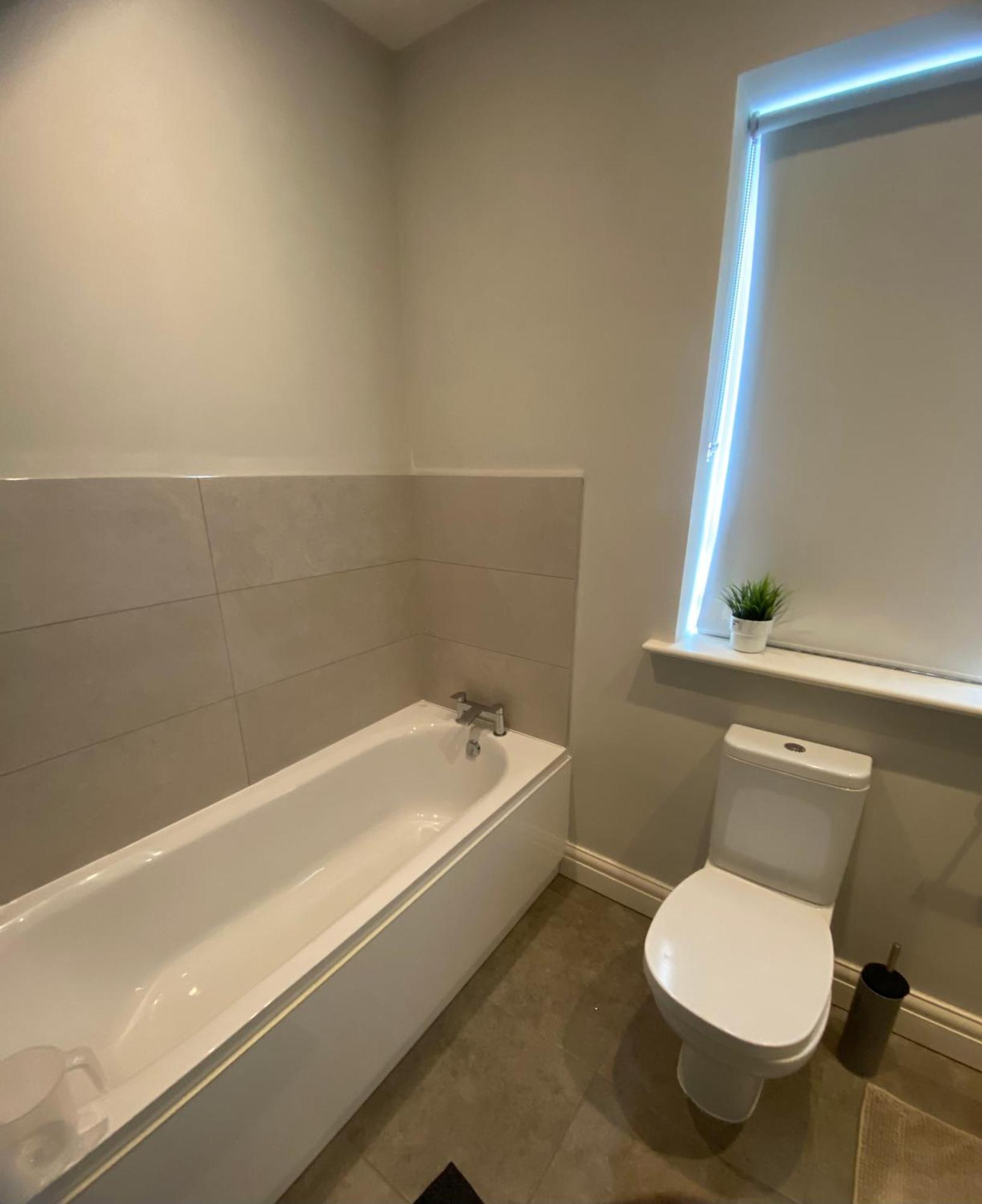 Extra Large Room In New House At Citywest Dublino Esterno foto