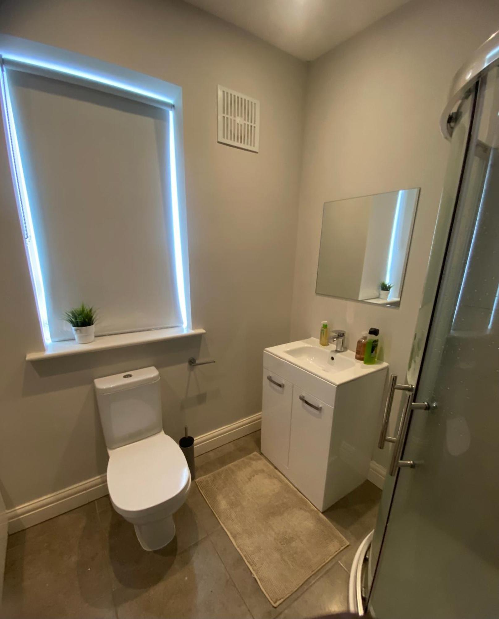 Extra Large Room In New House At Citywest Dublino Esterno foto