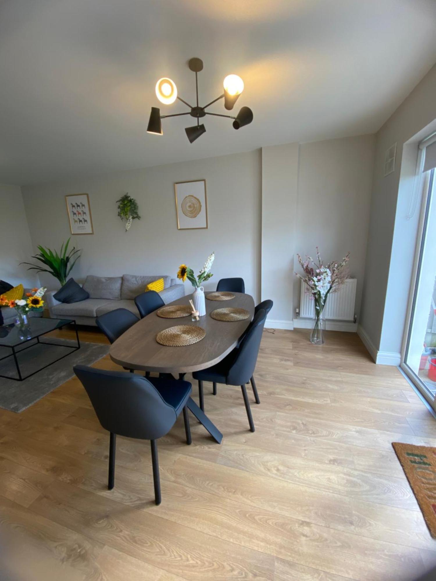 Extra Large Room In New House At Citywest Dublino Esterno foto